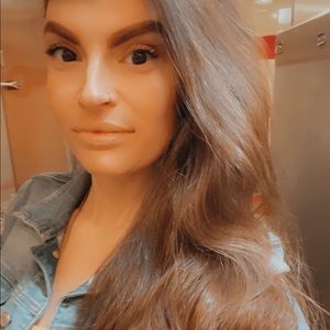 Meet your Posher, Tiffany